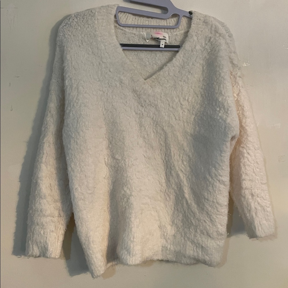 Cozy White V-Neck Sweater // Simone Sweater Ivory - Picture 11 of 11
